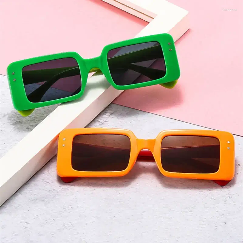 نظارة شمسية مستطيل أزياء ملونة للنساء 2023 مصممة فاخرة حلوى اللون