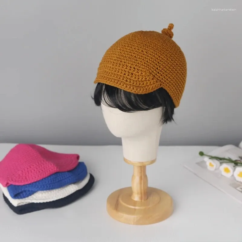 Berretti all'uncinetto coreano giapponese primavera autunno inverno cappelli lavorati a maglia di lana donna uomo giocoso divertente cappello a cuffia con melone a tesa piccola personalizzato