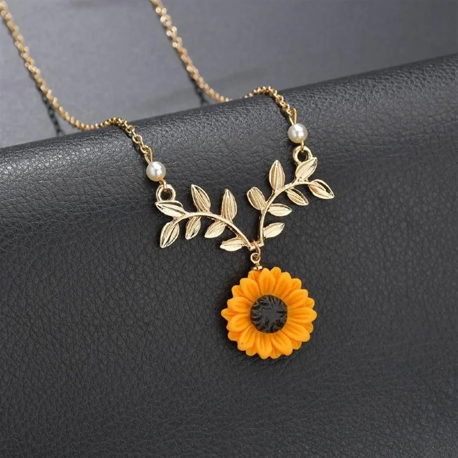 Korean personality necklace pearl sun flower feminine fashion sunflower pendant281G