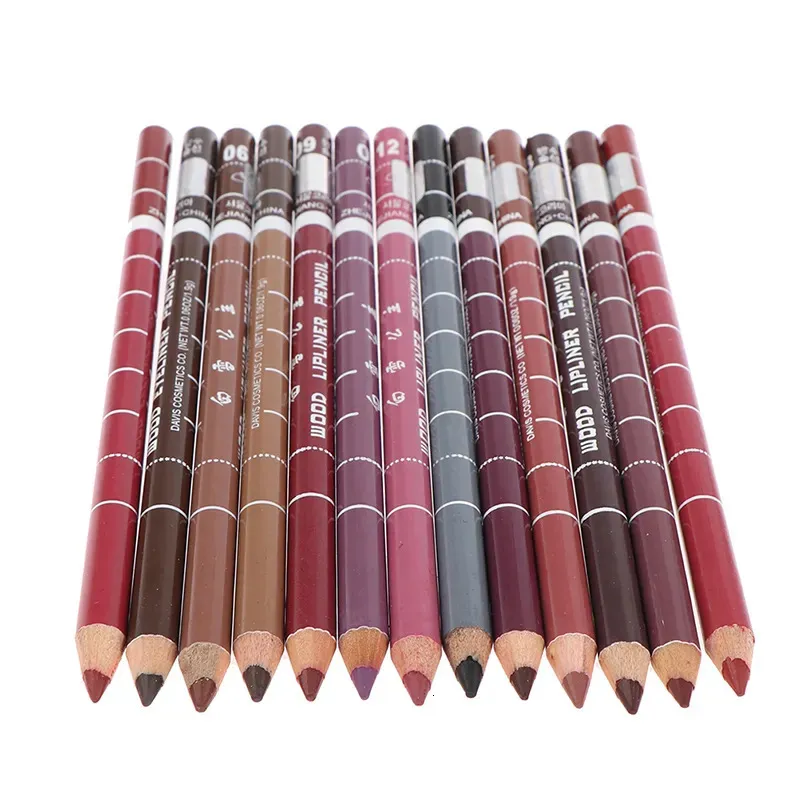 Ołówki do ust 1PC Profesjonalny drewniany linijka Wodoodporna dama Longing Lip Liner Pencil Makeup Kobiet Długie kosmetyczne narzędzie kosmetyczne 231017