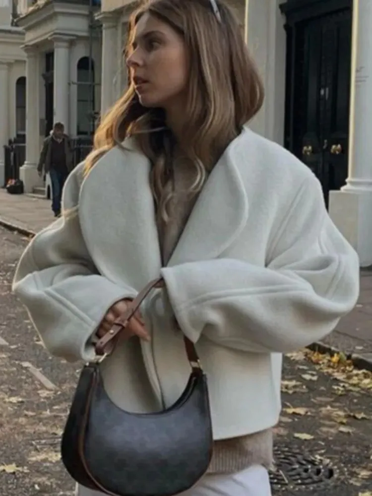 Vestes pour femmes Casual chaud laine recadrée manteau femmes mode col en v à manches longues manteaux hiver femme haute rue laine courte Cardigan veste 231018