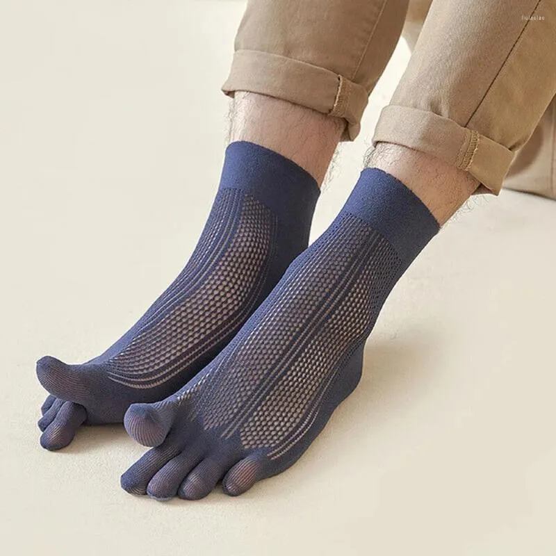 Мужские носки, 2 пары сетчатых чулочно-носочных изделий с раздельным носком, модные полые дышащие мужские носки, нескользящие нейлоновые носки с пятью пальцами