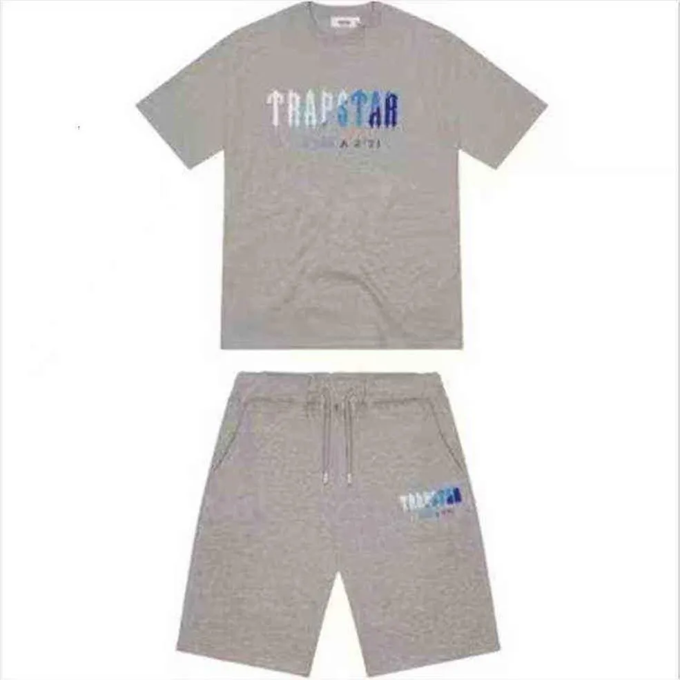 Trapstar Tshirt and Shorts Men Sets Tracksuit Summer Basketball Jogging Sportswear HARAJUKU Krótkie topy T Shirt Suit 11288c