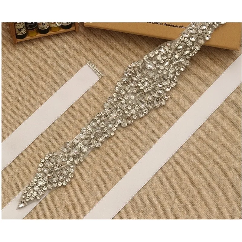 Corbatas de lazo DHL 20 piezas cinturones de boda de cristal para mujer vestido de novia con diamantes de imitación de lujo cinturón pajaritas 231013