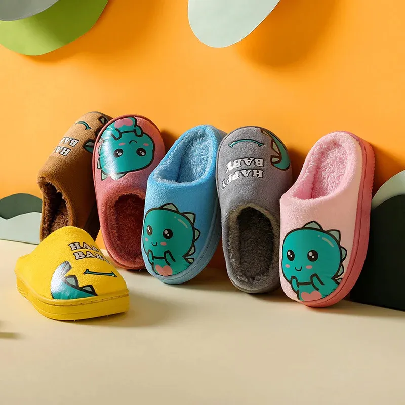 Chinelo inverno crianças chinelos crianças dinossauro quente pelúcia interior outono antiderrapante macio para meninos meninas 231017