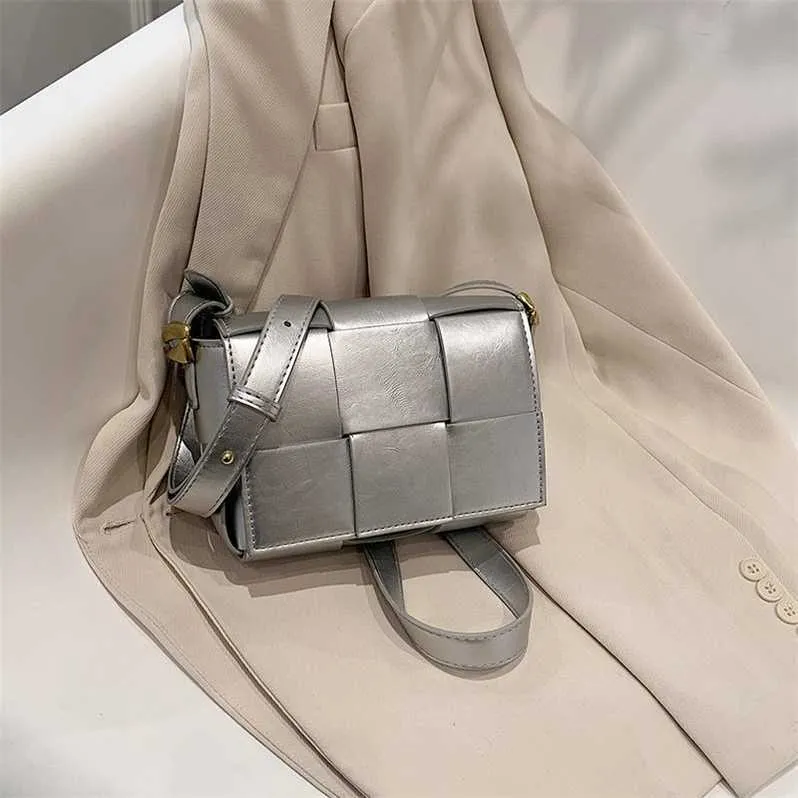 Sac à main Bvs Sac à dîner 2023 Jodie tissé noué véritable peau de mouton avec logo cosmétique y printemps été femmes nouvelle mode série forêt N29k