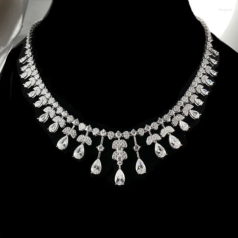 Cadenas valiosas Moissanite Diamond Necklace Real 925 Sterling Silver Party Wedding Chocker para mujeres Colgante Joyería