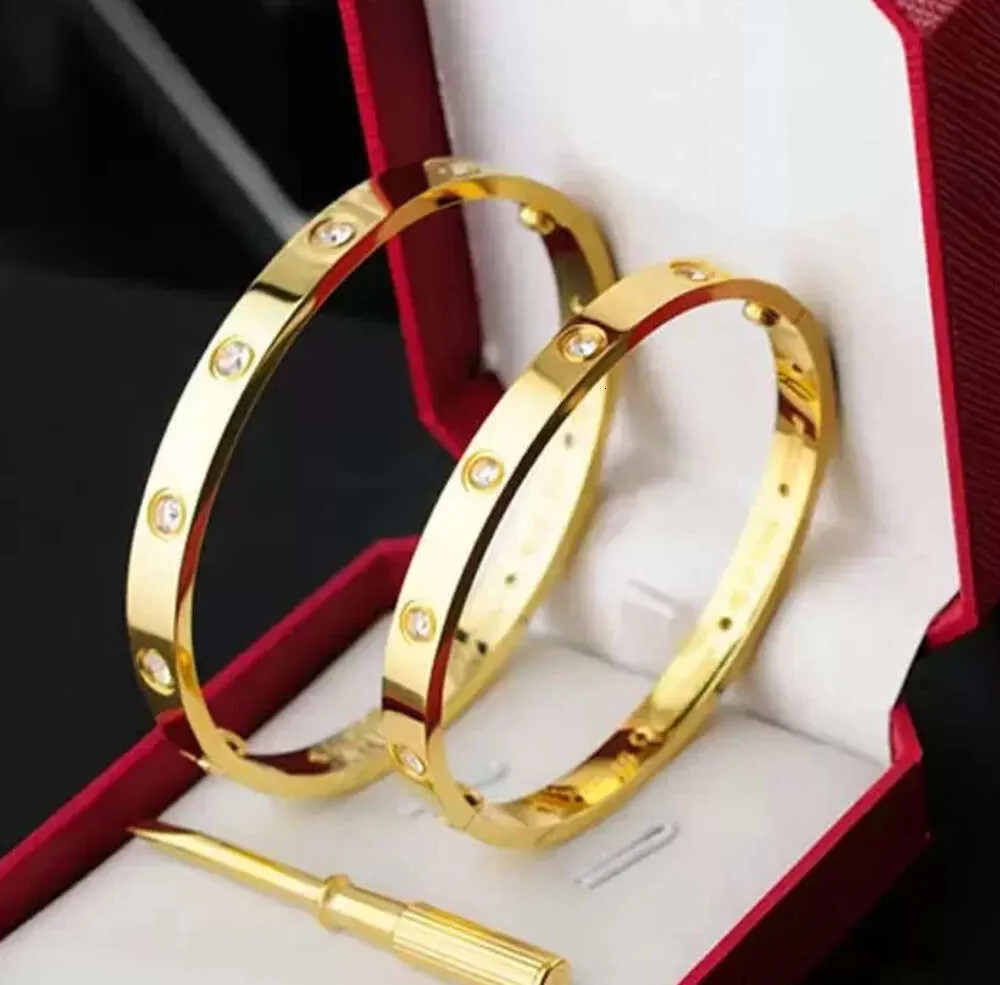 18 Bangle Designer Armband smycken Guld Bangle Luxe Fashion Rostfritt stål Silver Rose Cuff Lock 4CZ Diamond för Womens Woman Mens Man Party