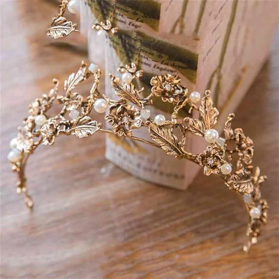 Vintage barroco oro hoja de perla tiara nupcial corona de cristal diadema tocado vid accesorios para el cabello de boda diadema de novia 210701243d