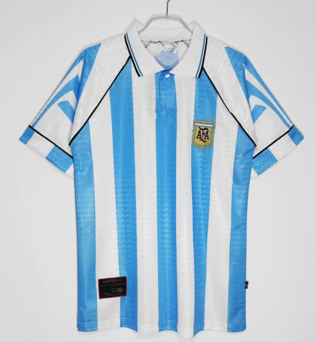 Économisez gros sur les achats en gros de Argentine 1986 Maradona Jersey  Retro Jersey Soccer: Classic National Team Replica Shirt (1978 2015)  Manches