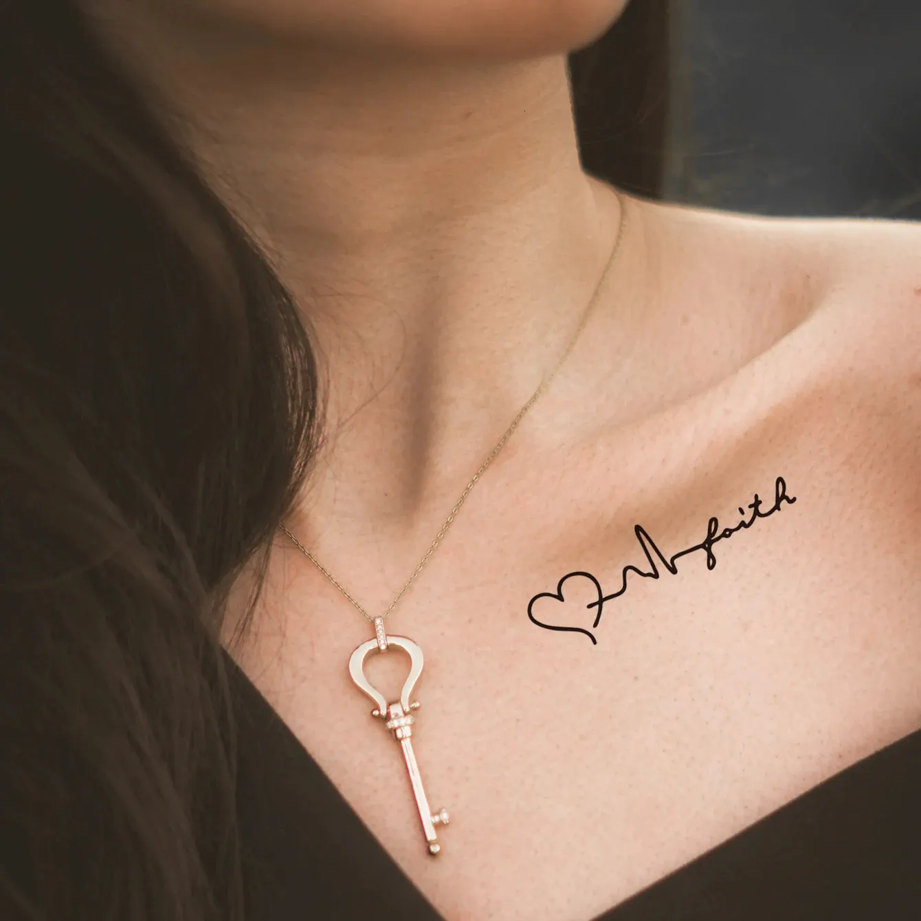 Tatuajes Temporales Tatuaje Impermeable Pegatina Corazón Latido Latente  Tatuaje Flash Tatú Tato Para Niñas Mujeres Hombres 231018 De 5,05 € | DHgate, image size:1340x1340