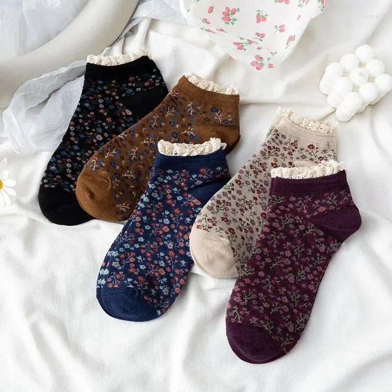 Chaussettes pour femmes, produit personnalisé rétro, bord en dentelle florale, Tube court en coton, Ins Sweet College, printemps et été, 2023
