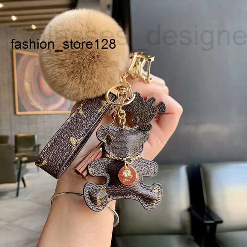 Keychains & Lanyards Designer keychain bear leather fur ball pendant key chain car metal fashion personality creative cute 6 kinds of styles is very nice DHG5 IV90