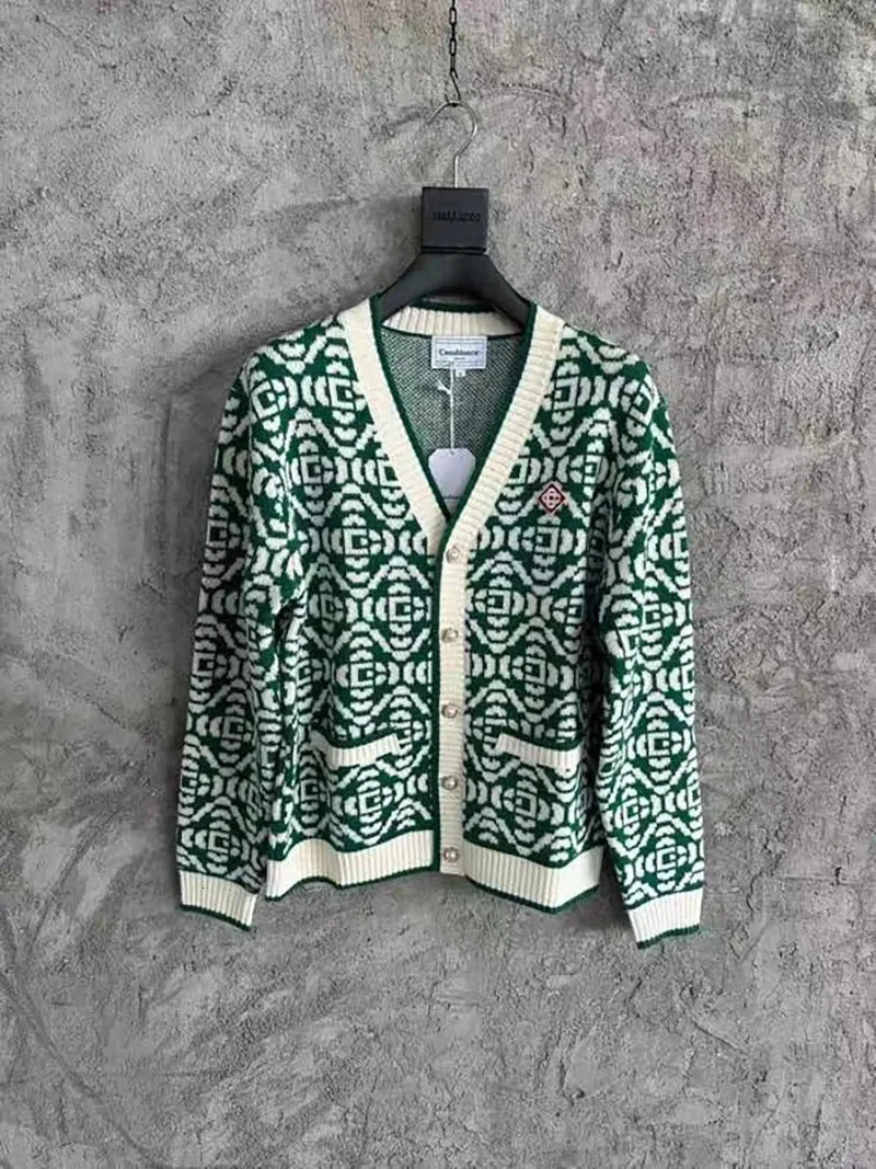 Pulls pour hommes Automne et hiver Casablanca Jacquard Pull Cardigan Laine Mélange Tissu Perle Bouton 1 Haute Qualité pour Hommes 231017