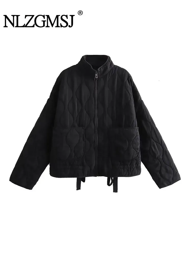 Women's Down Parkas nlzgmsj Traf特大女性2023冬の長袖大きなポケットゆるいキルティングパッド入りジャケット女性クロップトップコットコート231017