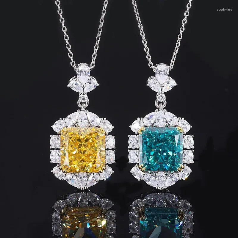 Chaînes Sparkling 13,5 13,5 mm Champagne Vert Jaune Carré Diamant à haute teneur en carbone Pendentif S925 Sterling Silver Collier original pour femmes