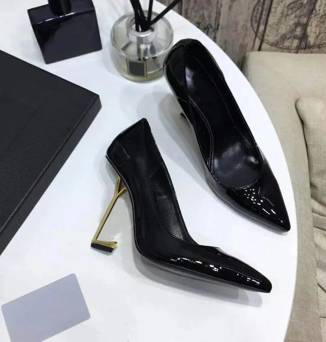 Designer SHoes Sexy pointed leather Metal heel Dress shoes bar party Dance Thick heel high heels 100% cowhide black women 10cm high-heeled boat shoe size 34-40-41 With box