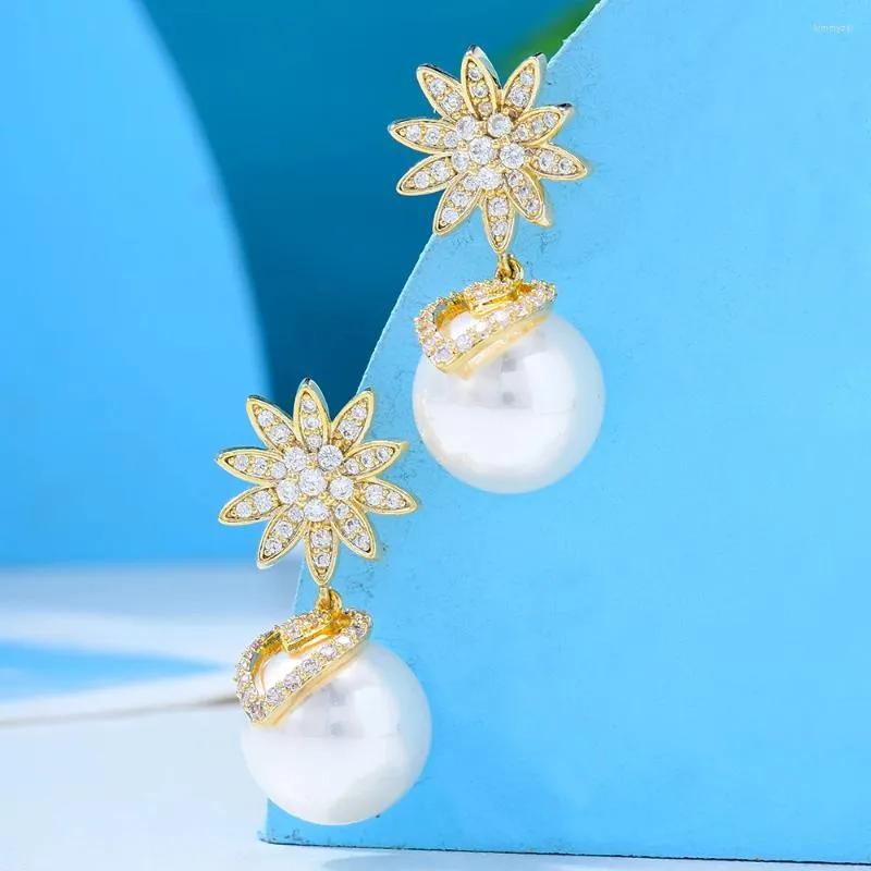 Kolczyki Dangle Godki 32 mm imitacja Perl Flowers For Women Wedding Party Dubai Bridal Jewelry Boucle D'Oreille Femme Prezent
