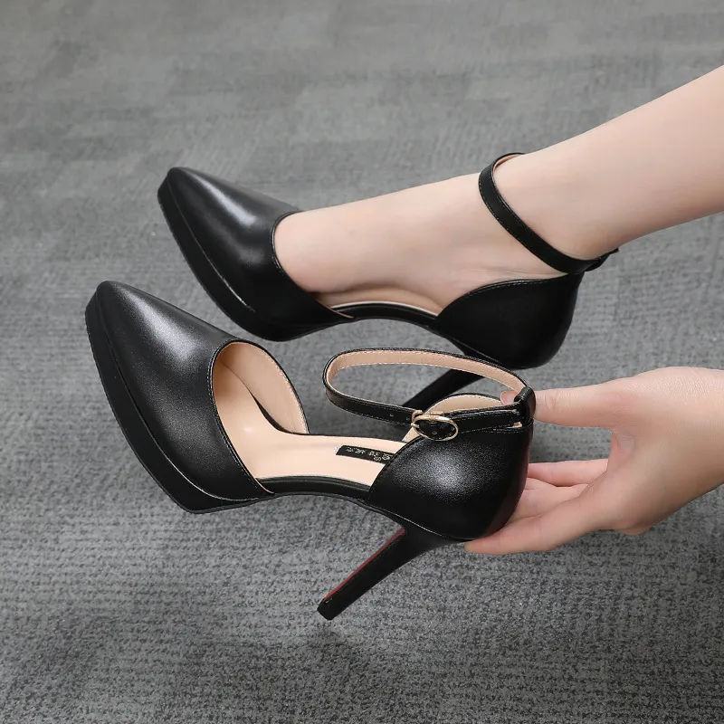 Valentin Designer Pointed Metal V Buckle Silver Pumps Heels Black Pair For  Women With Sexy Shallow Pointing From Balenciaga_sports007, $81.01 |  DHgate.Com