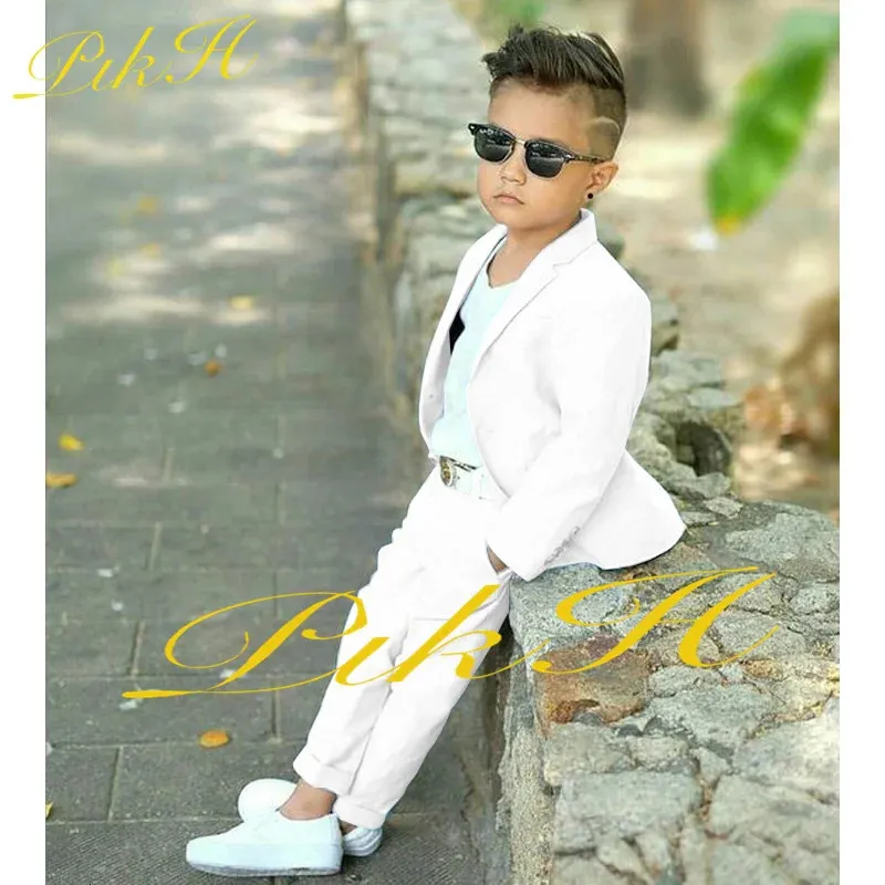 Anzüge Weißer Anzug Jungen Sommer Mode Jacke Hosen 2 Stück Hochzeit Smoking Kinder Slim Fit Blazer 3–16 Jahre alt Maßgeschneiderte Kleidung 231019