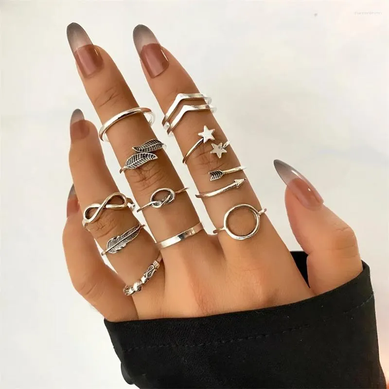 Anelli di cluster Bohemian Circle Hollow Twist Ring Set for Women Retro Geometric Star Finger Trendy's Women's Jewelry Gift