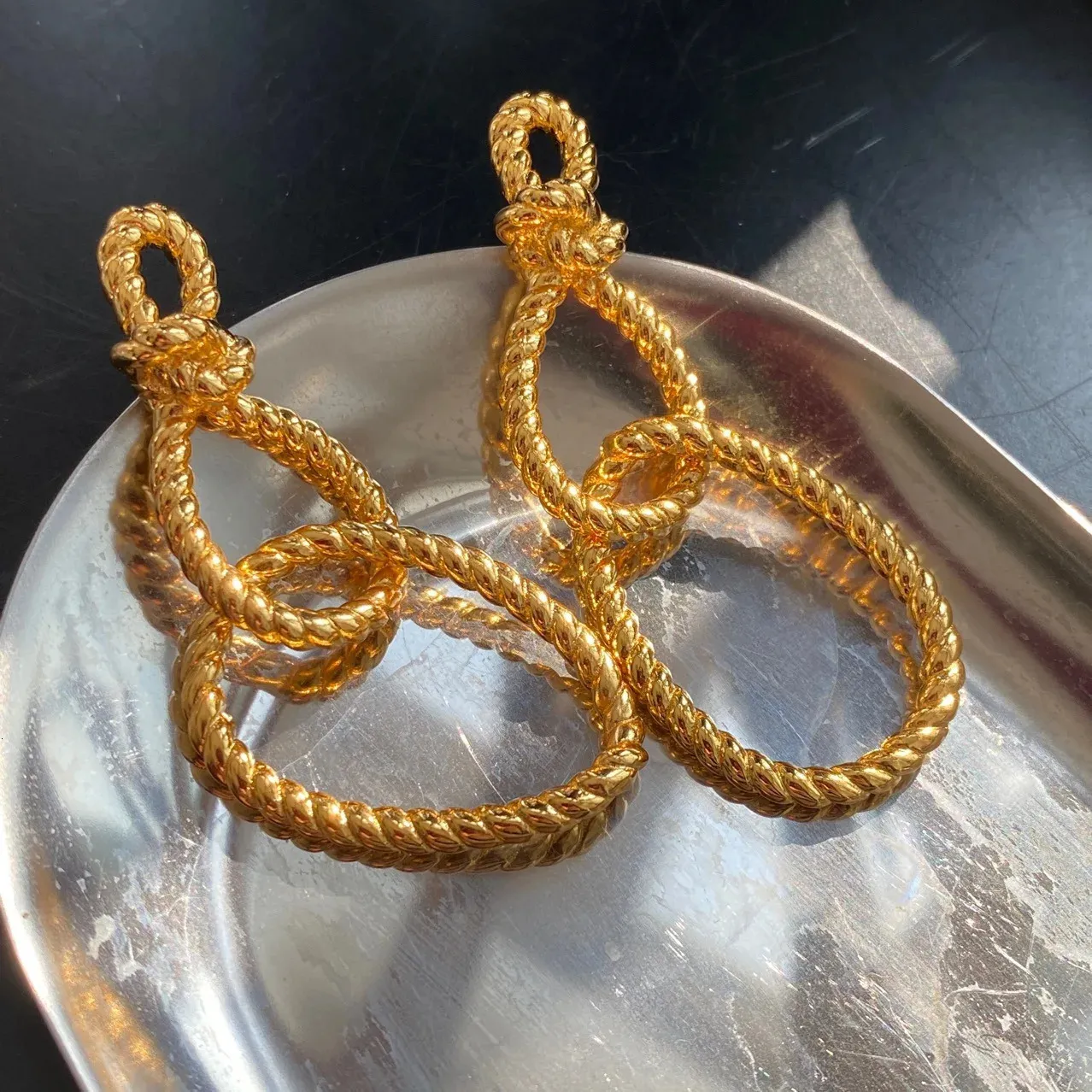 Ohr-Manschette aus Messing mit 18 Karat Gold, lange Glieder-Tropfenohrringe, Damenschmuck, Party, Boho, T-Show, Kleid, Landebahn, selten, Koreanisch, Japan, trendig, atemberaubend, INS 231019