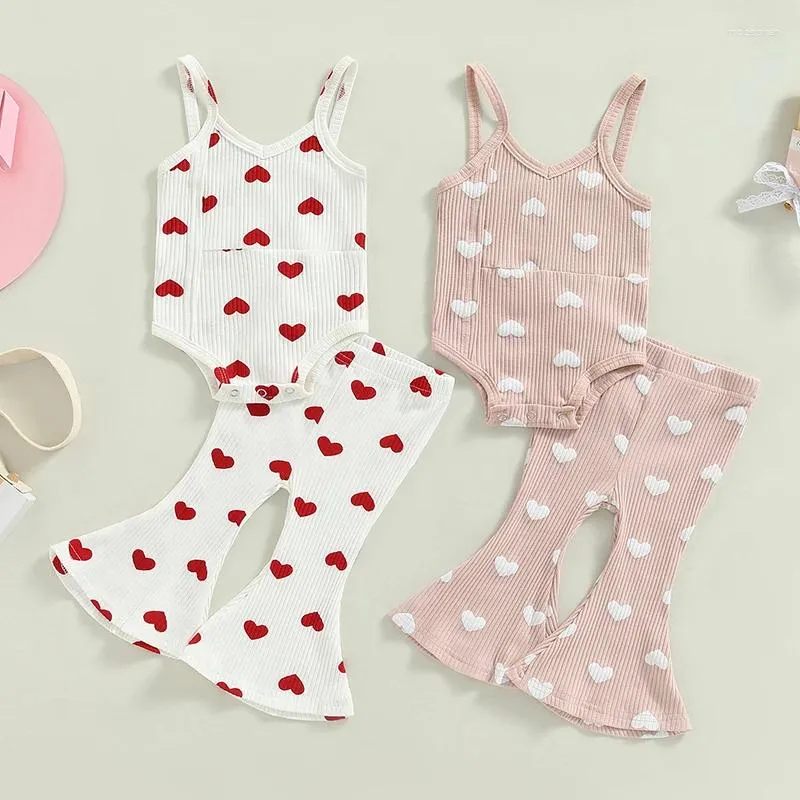 Ensembles de vêtements 0-3 ans bébé filles beaux vêtements ensemble pour la Saint Valentin enfant en bas âge coeur imprimé sans manches barboteuse hauts pantalons évasés enfants été