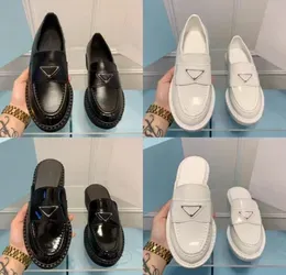 Women Leather Shoes Loafers Square Heel Thick Bottom P Triangle Buckle Classics Brand Women039s Casual Shoes with Dust Bag 3541272077