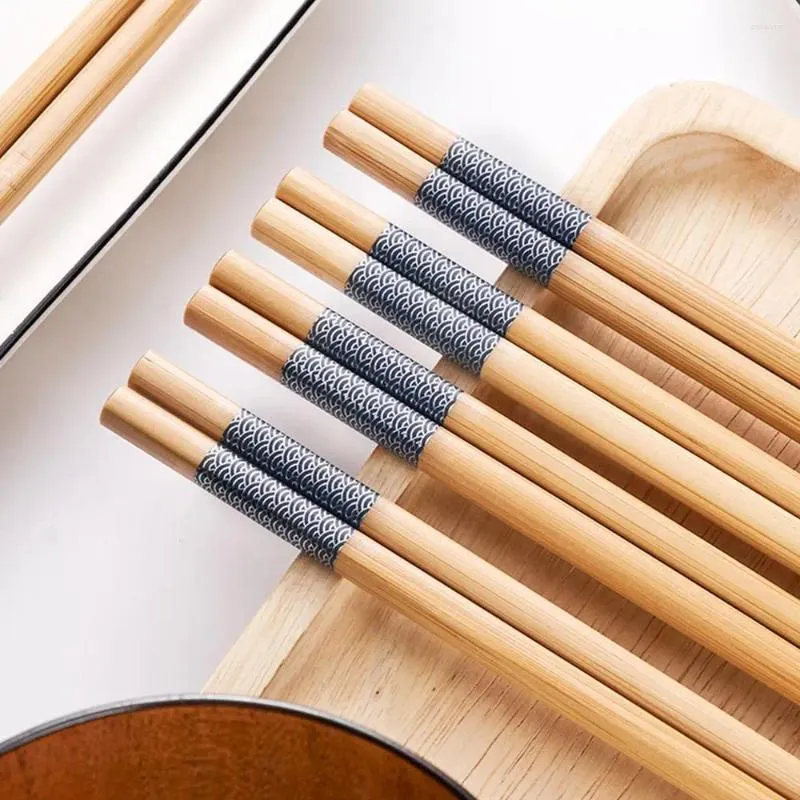 Chopsticks återanvändbara kinesiska klassiska trä traditionella vintage handgjorda naturliga blommor bambu sushi -verktyg