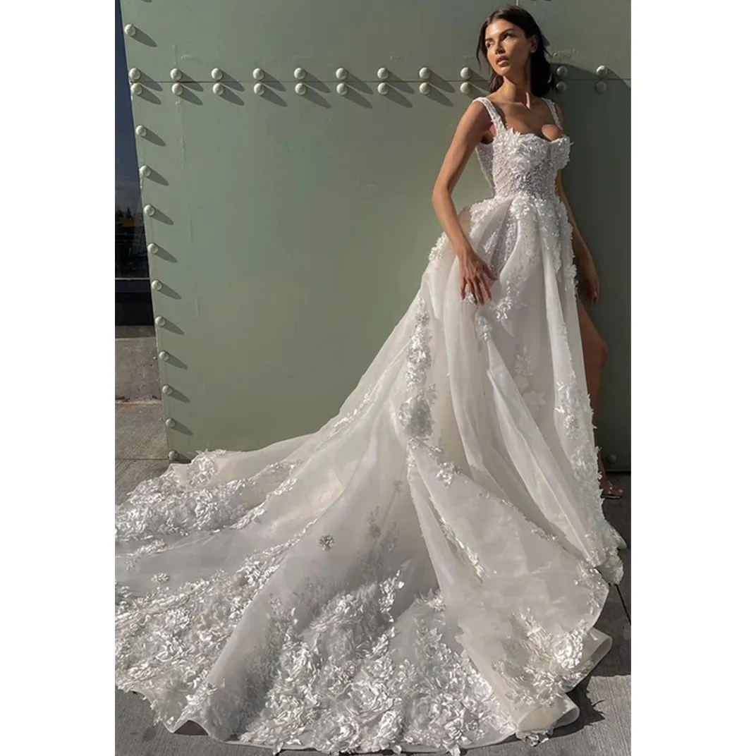 Princess Boho Wedding Dress Women Gorgeous Sleeveless Lace Appliques Pleats A-Line Bridal Gown Sweep Train