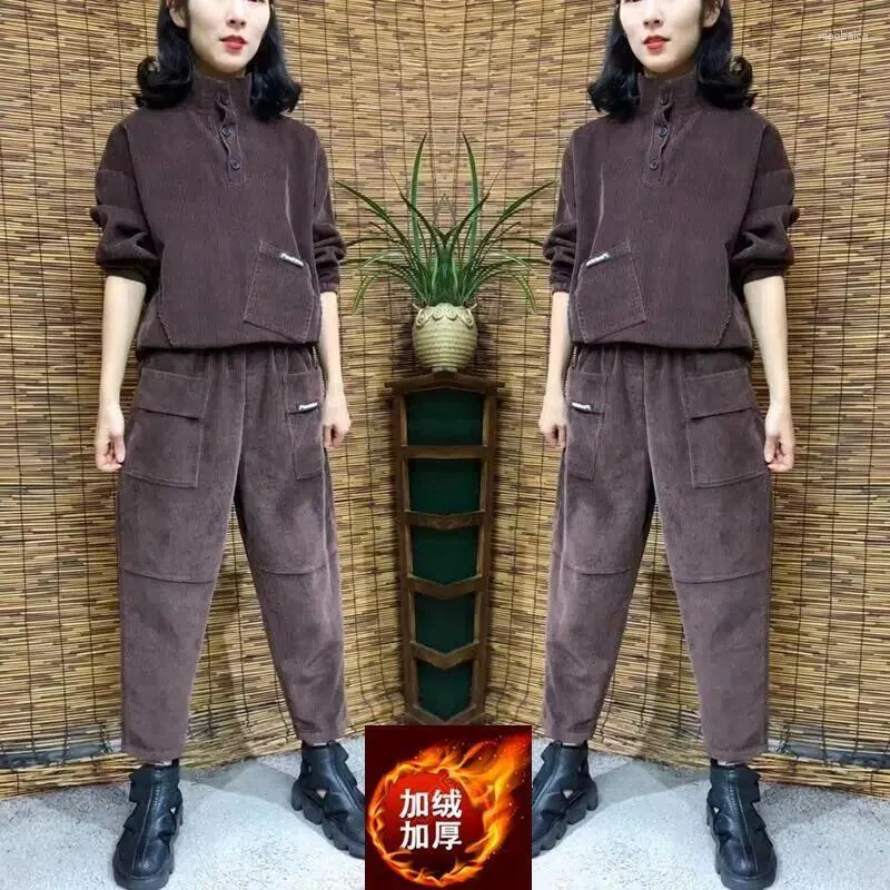 Women's Two Piece Pants Fashion Mother's Outfit With Plush And Thick Suits Corduroy Jacket Pant Loose Fitting Casual Harlun Two-Piece Sets