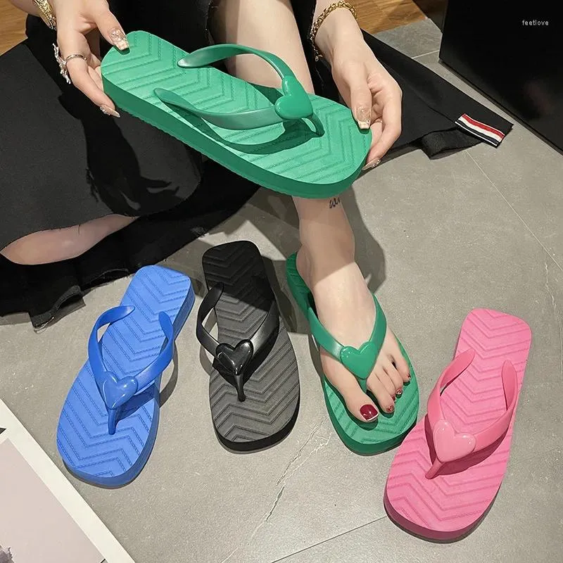 Hausschuhe Sandalen Frauen Sommer 2023 Flip-Flops Quadratischen Kopf Casual Alle-spiel EVA Keil Heels Clip-on Strand Designer mode