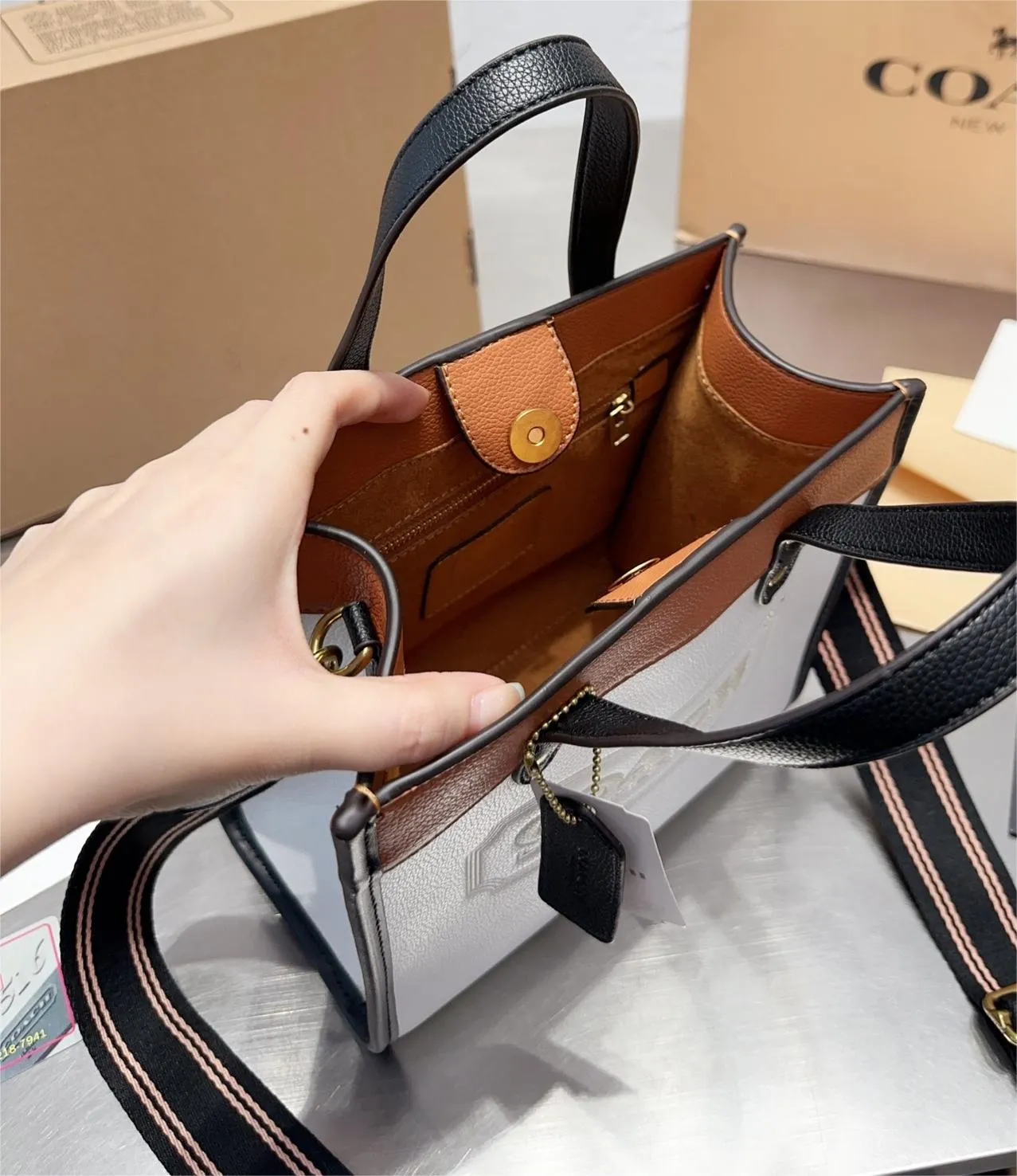 Women's Designer Shoulder Bag, Crossbody Bag, Jacquard Embroidery Leather Fashion Handbag, Shopping Bag Women's Designer Shoulder Bag, Crossbody Bag, Jacquard Embroidery Leather Fashion Handbag, Shopping Bag