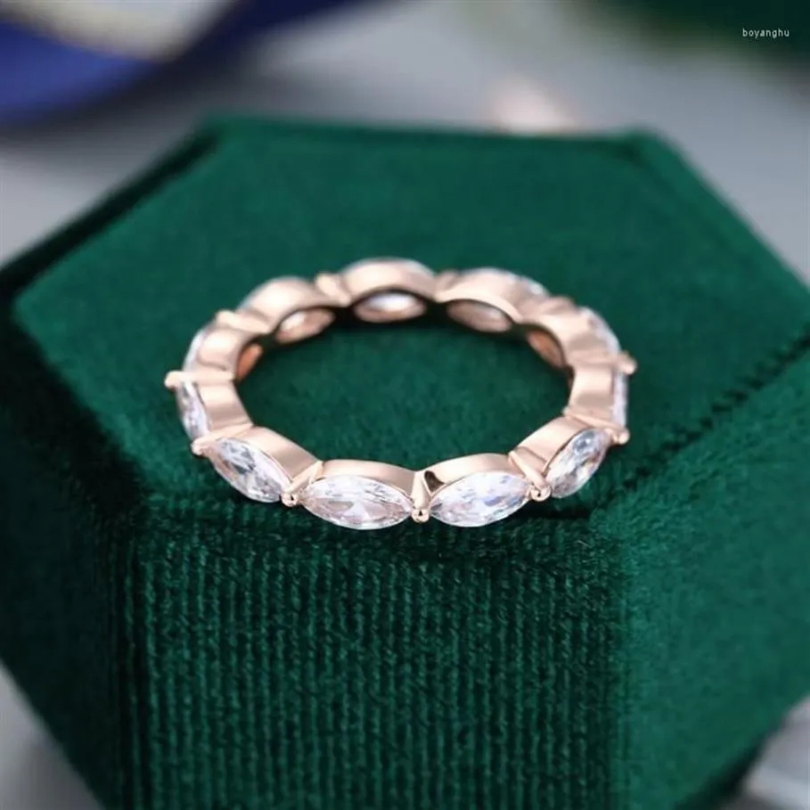 Anillos de boda Simple de moda Compromiso de oro rosa para mujeres Marquesa blanca CZ Piedra Completamente pavimentada Joyería de moda Regalo de fiesta250f