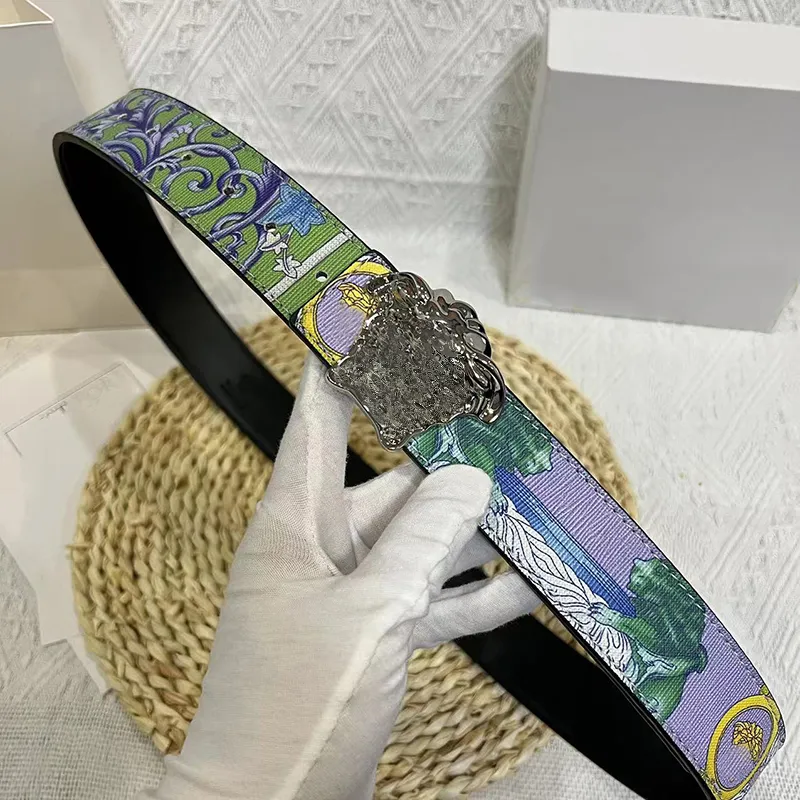 Cintura da donna di design Cintura classica con fibbia liscia Jeans casual Cintura da uomo d'affari Larghezza 4,0 cm Cintura in pelle di vacchetta di alta qualità Moda versatile all'ingrosso
