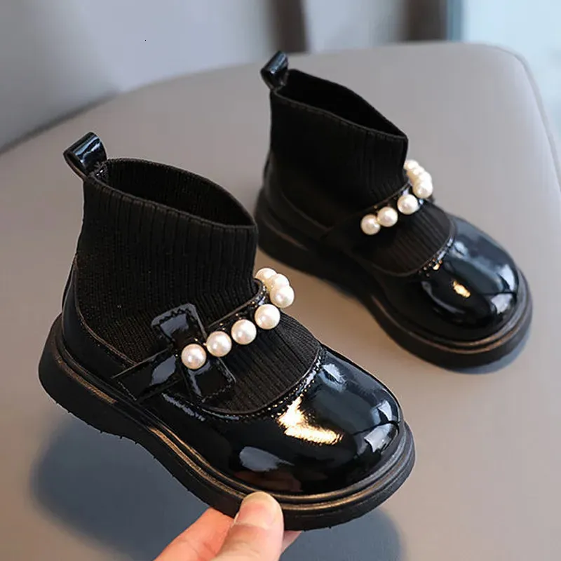 Boots Fashion Kids Natual Shoes Soft Bottom Princess Boots Boots Girls Sneakers Moving Walking Slip-On Sports Shoils Boys 231018