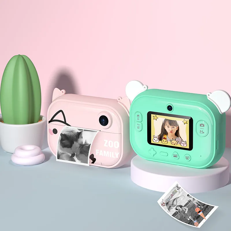Mini fotocamera digitale da 2,4 pollici giocattoli fotocamera per bambini rotazione di 180 gradi fotocamera digitale per foto ricaricabile per bambini regalo per bambini