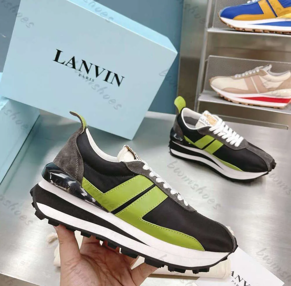 Chaussures Langfan haute édition 2022 Nouvelle couleur bloquant les chaussures à semelles épaisses Forrest Gump Chaussures pour hommes Chaussures de grande hauteur pour couple Chaussures de sport pour femmes