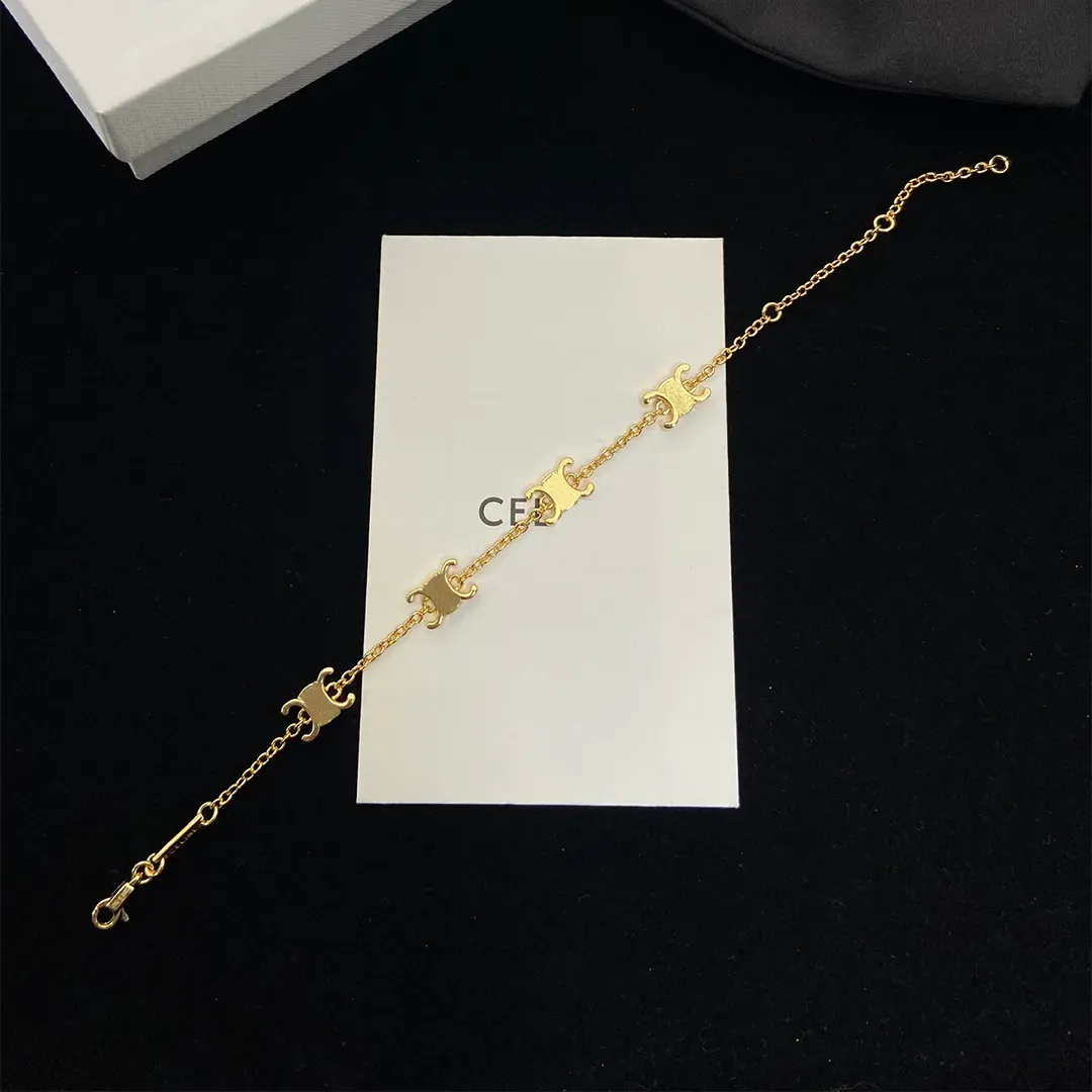 Bracelets de créateurs de luxe pour femmes Design Fashion Couleur solide Bracelet Bijoux de Noël Boîte à soupçon en option Boîte cadeau G2310193PE-3 Nice QQ