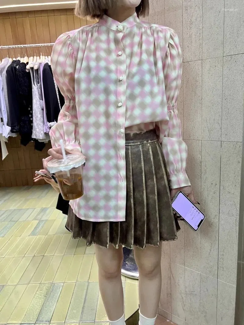 Camicette da donna Moda coreana 2023 Design autunnale Feel Gentle Dolce Camicia Colletto alla coreana Plaid Manica lunga Slim Top Abbigliamento femminile