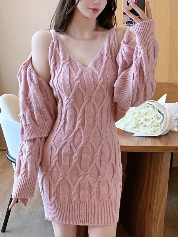 Платье из двух предметов, элегантный вязаный комплект, женский корейский модный свитер, вечерние мини-женский повседневный дизайнерский костюм, осень 231018