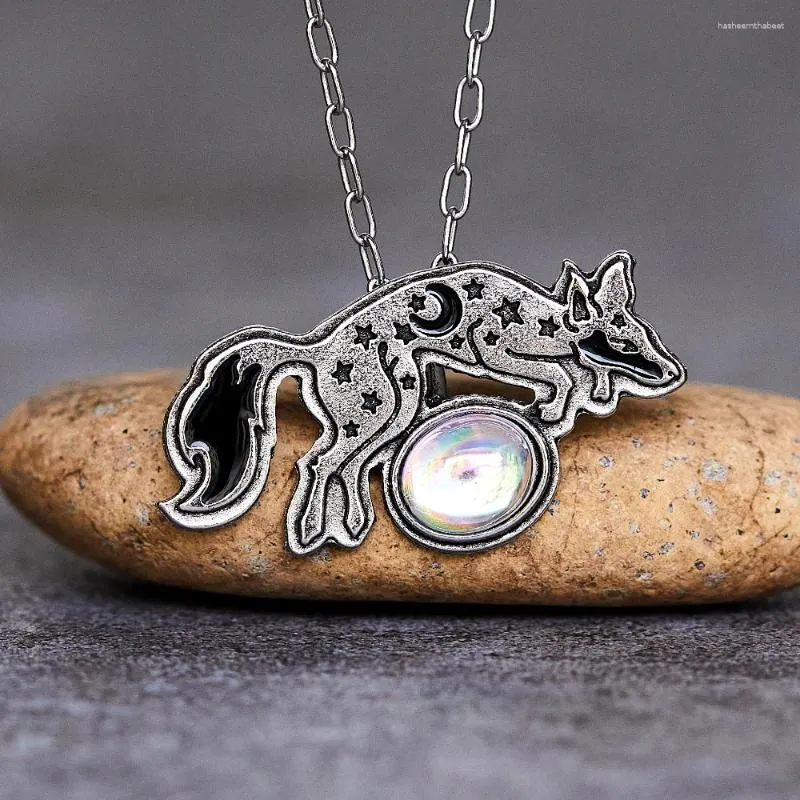 Pendentif Colliers Stars Moon Wolf Collier pour femmes Moonstone Rétro Sautoirs Chaîne en métal Personnalisé Charm Accessoires Party Cadeau Bijoux