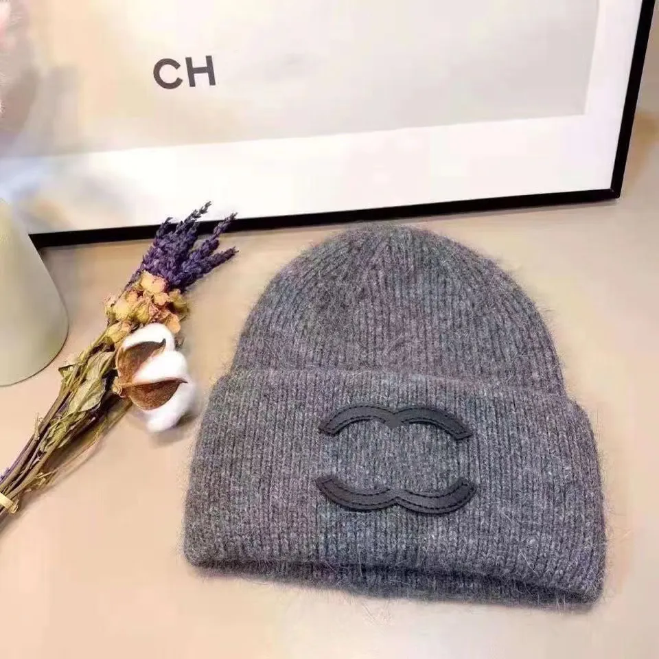 Designer beanie luxury beanie temperament versatile knitted hat warm design hat Christmas gift