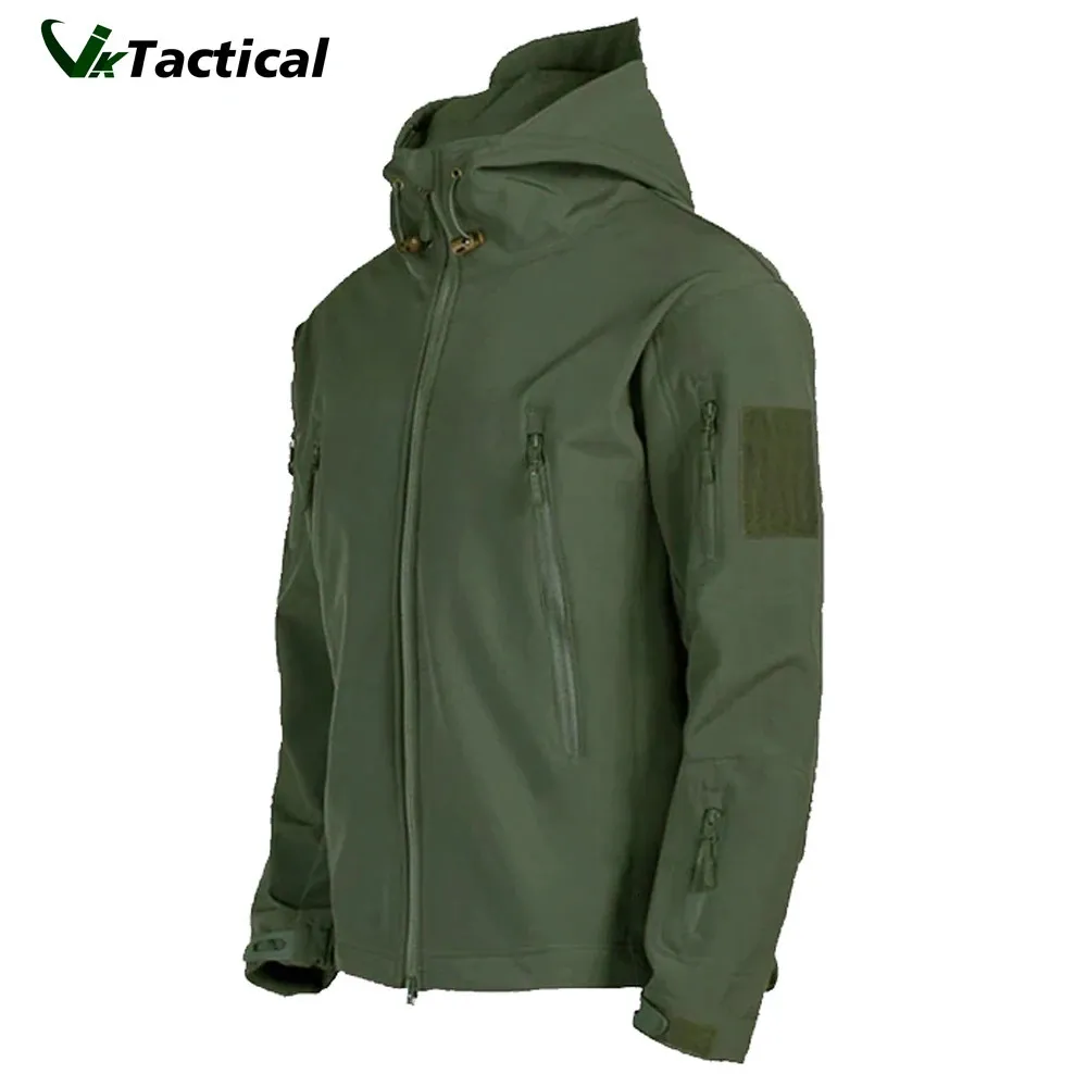 Giacche da donna Militare Outdoor Uomo Pelle di squalo Soft Shell Giacca a vento tattica impermeabile Giacca da combattimento militare Cappotti bomber con cappuccio da uomo 231018