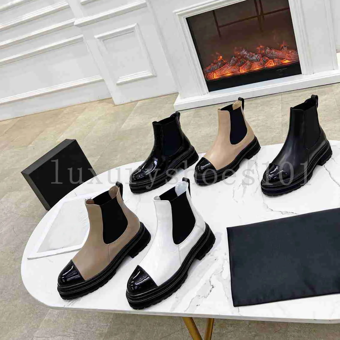 Botas de diseñador de lujo para mujer Botas de tobillo de piel de becerro negras Zapatos planos sin cordones de calidad Botas de motocicleta de moda con apertura ajustable occidental Tamaño 35-40