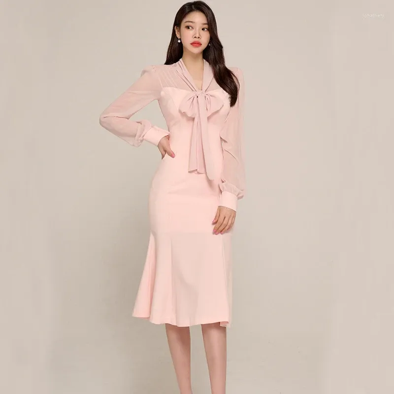 Vestidos casuais temperamento rosa outono sereia vestido moda mulheres laço laço malha retalhos manga longa babados bodycon midi vestidos