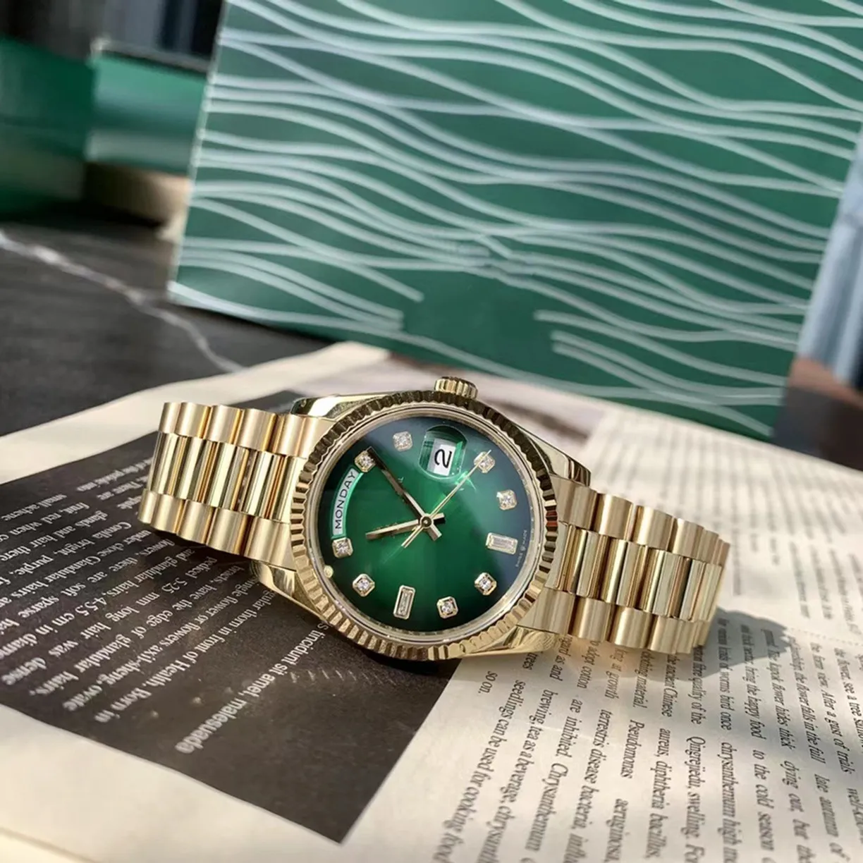 Z oryginalnym pudełkiem luksusowy zegarek AAA Prezydent zegarki Data automatycznego mechanika 2813 Ruch zegarek Diamond Na rękaw