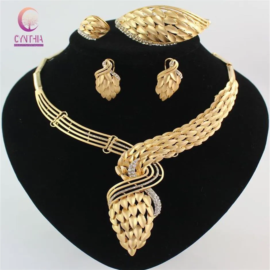 Arrivée Costume africain collier ensemble de bijoux plaqué or 18 carats cristal mariage femmes accessoires de mariée bijoux nigérians Sets290N