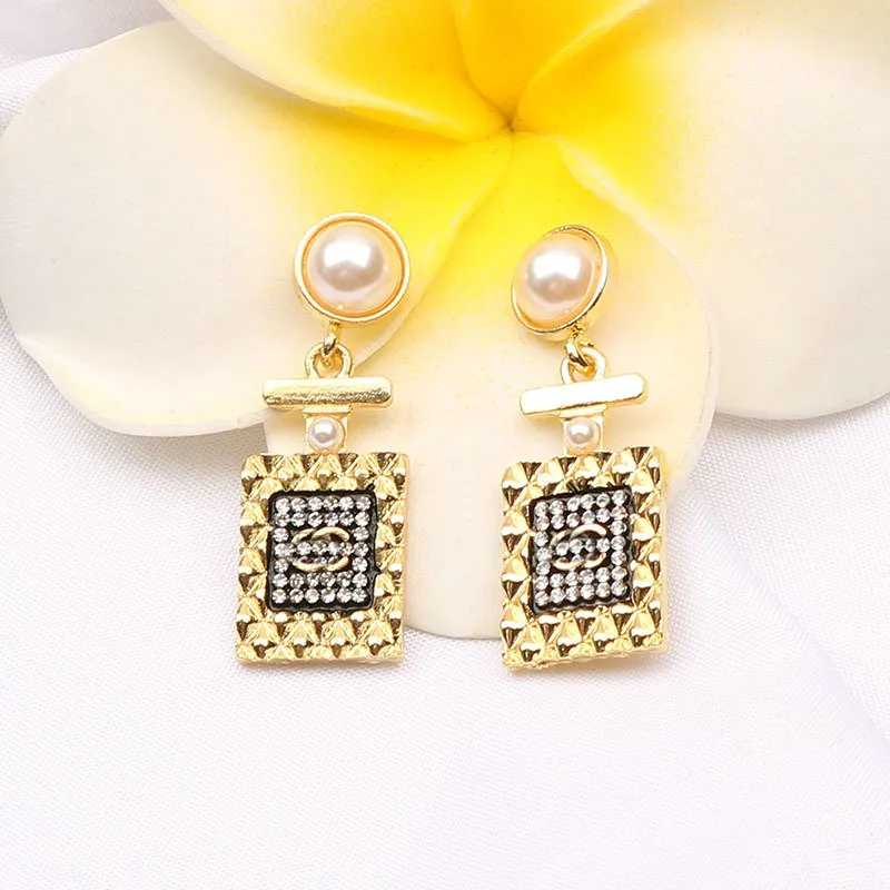 Dangle Earrings Designer Jewelry for Woman Earring Gold Plated Brand Letter Diamond Earrings Wedding Party Gift