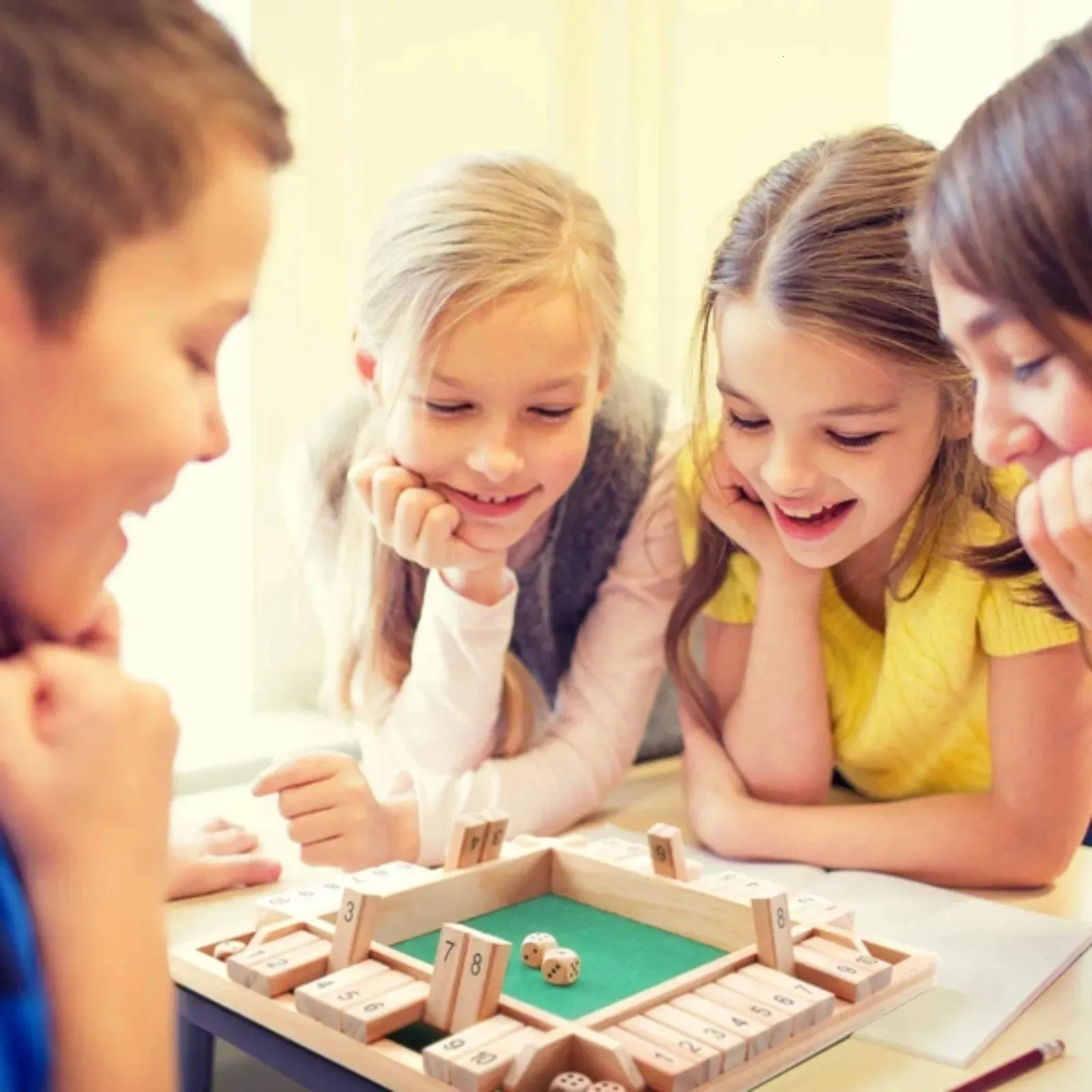 Ander speelgoed Shut The Box Bordspel Dobbelstenen Set Deluxe Vierzijdig Bordspel met 10 cijfers Party Club Drinkspellen voor volwassenen Families 231019